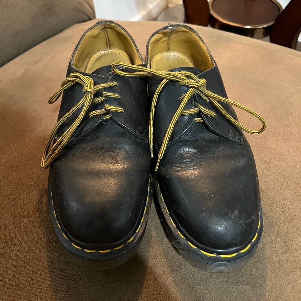 Vintage Dr Martens Smooth Leather Oxford 1461 Shoe